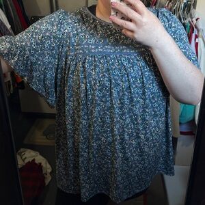 Floral Blue Short Sleeve Top